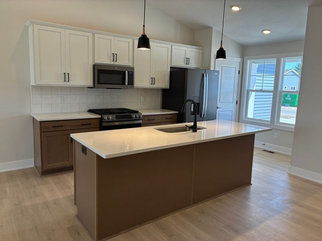 15735 Hawley Drive 32, Grand Haven Twp, MI 49417