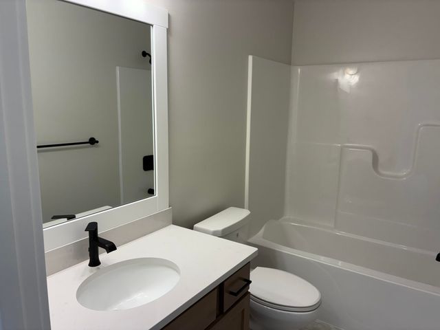 15735 Hawley Drive 32, Grand Haven Twp, MI 49417