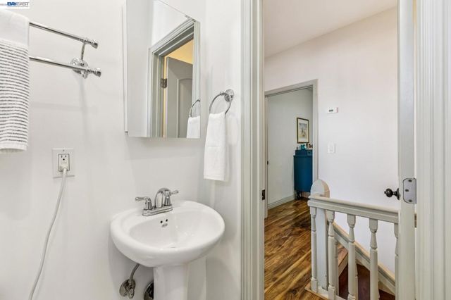 1806 8Th Ave, Oakland, CA 94606