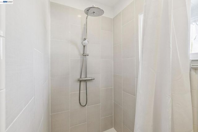 1806 8Th Ave, Oakland, CA 94606