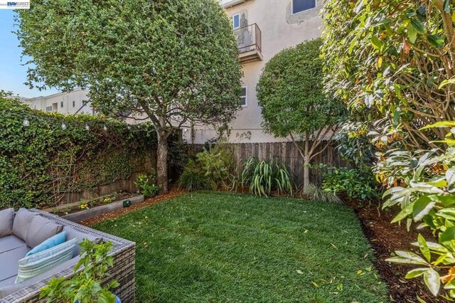 1806 8Th Ave, Oakland, CA 94606
