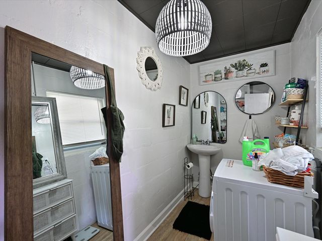 3307 3RD AVENUE W, Bradenton, FL 34205