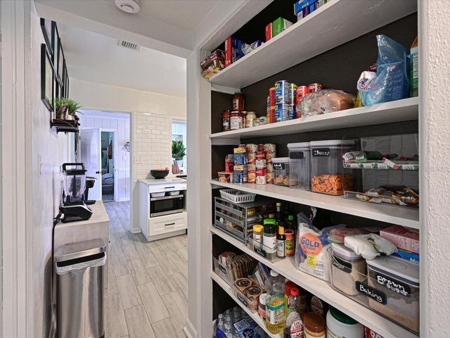 3307 3RD AVENUE W, Bradenton, FL 34205