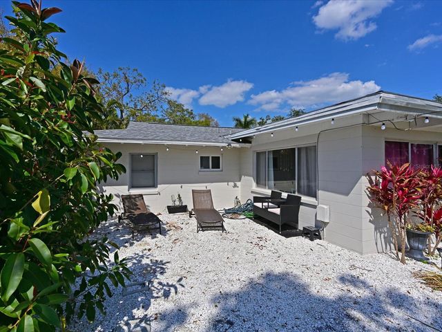 3307 3RD AVENUE W, Bradenton, FL 34205