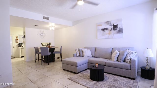 7801 N 44TH Drive 1142, Glendale, AZ 85301