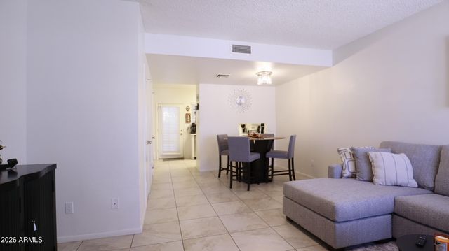 7801 N 44TH Drive 1142, Glendale, AZ 85301
