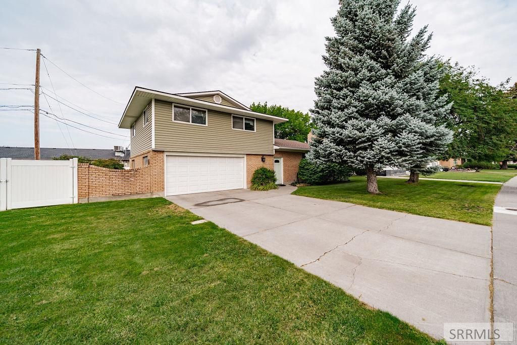 165 Carol Avenue, Idaho Falls, ID 83401