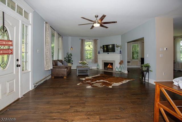 15 Rowe Pl, Franklin Boro, NJ 07416