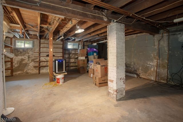 15 Rowe Pl, Franklin Boro, NJ 07416