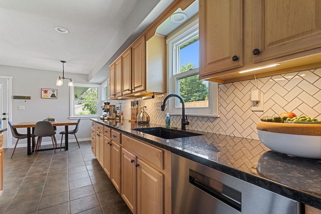 4540 Morris Lane, Bloomington, MN 55437 — photo 4
