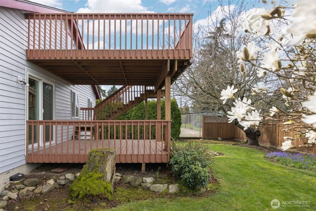 3412 W 4th St, Anacortes, WA 98221