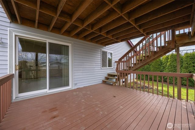 3412 W 4th St, Anacortes, WA 98221