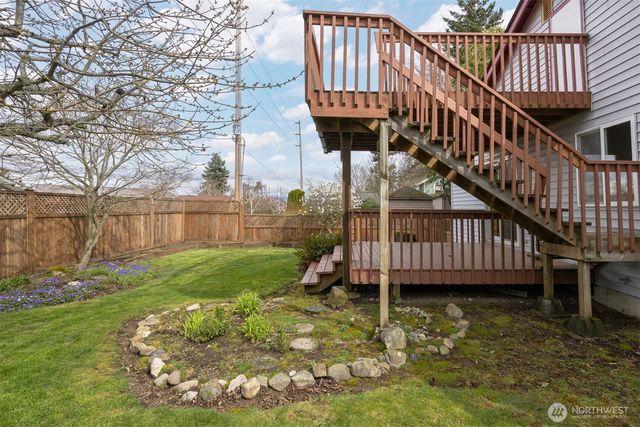 3412 W 4th St, Anacortes, WA 98221