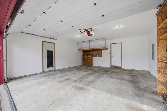 3412 W 4th St, Anacortes, WA 98221