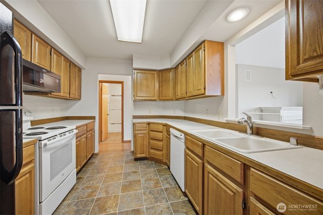 3412 W 4th St, Anacortes, WA 98221