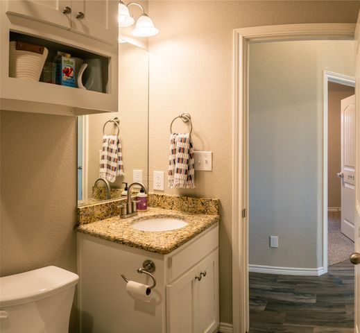 3115 Main Street, Granbury, TX 76049