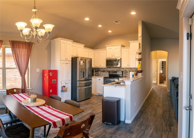 3115 Main Street, Granbury, TX 76049