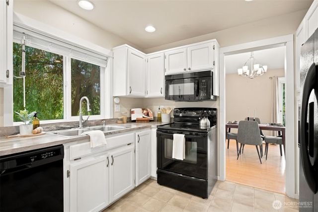 806 S Park Court, Lynden, WA 98264