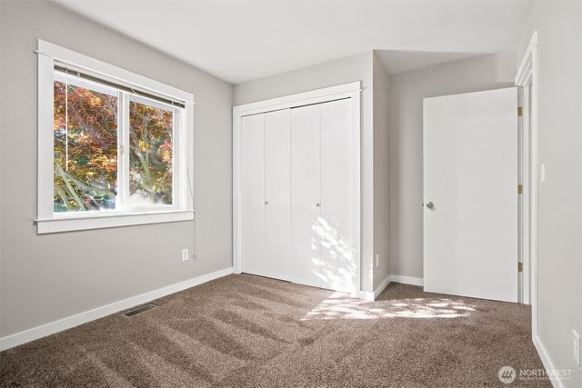 806 S Park Court, Lynden, WA 98264