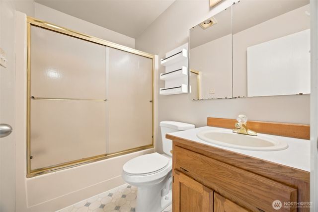 806 S Park Court, Lynden, WA 98264