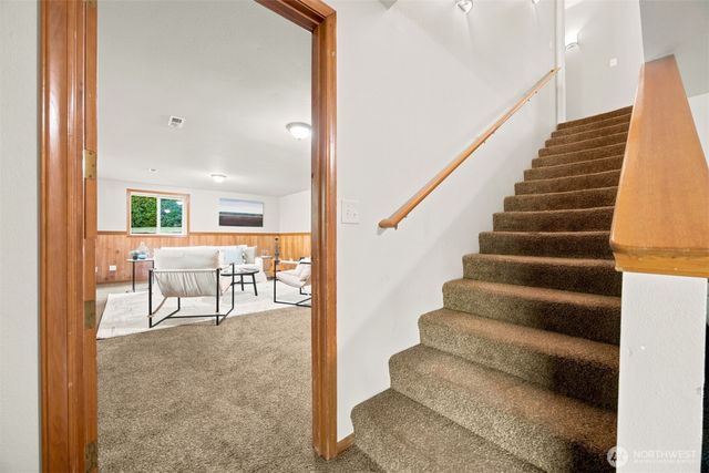 806 S Park Court, Lynden, WA 98264