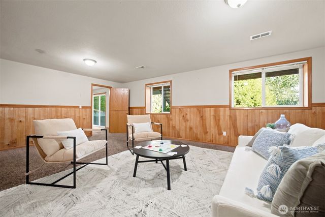 806 S Park Court, Lynden, WA 98264