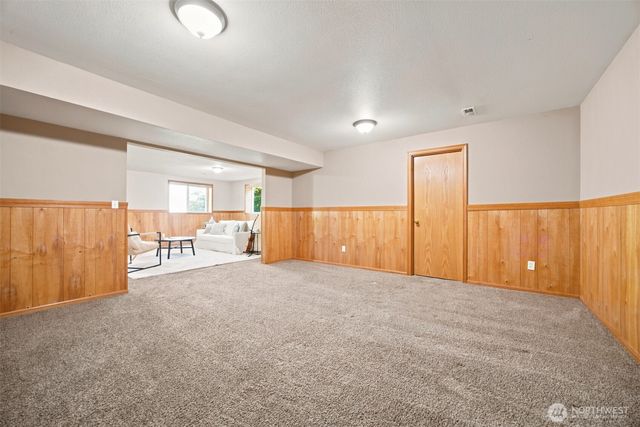 806 S Park Court, Lynden, WA 98264