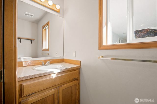 806 S Park Court, Lynden, WA 98264