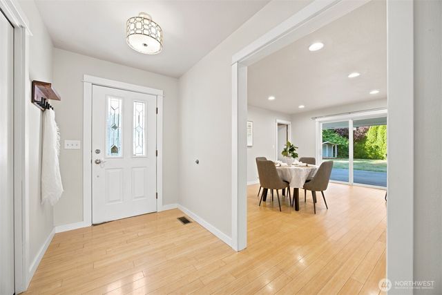 806 S Park Court, Lynden, WA 98264