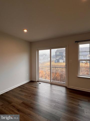 21 SCRUB PINE CT, Bunker Hill, WV 25413