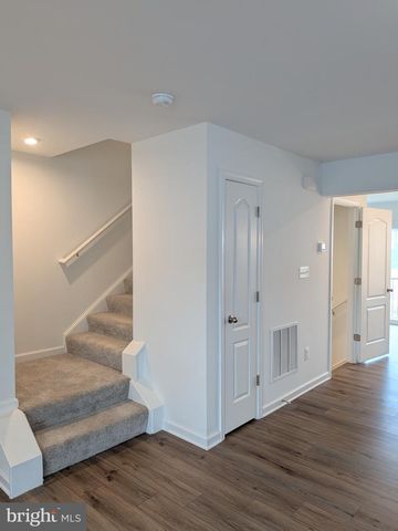 21 SCRUB PINE CT, Bunker Hill, WV 25413