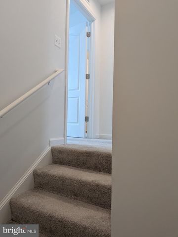 21 SCRUB PINE CT, Bunker Hill, WV 25413