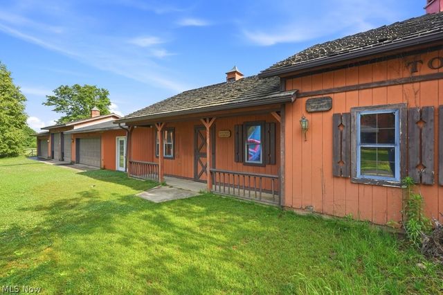 3731 Fortuna Drive, Akron, OH 44312