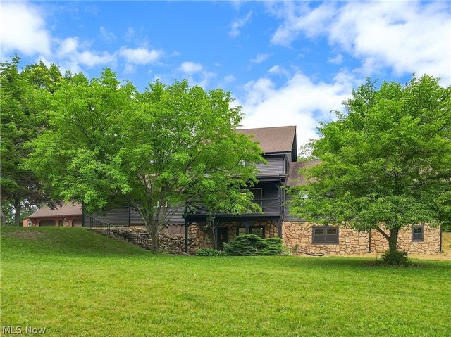 3731 Fortuna Drive, Akron, OH 44312