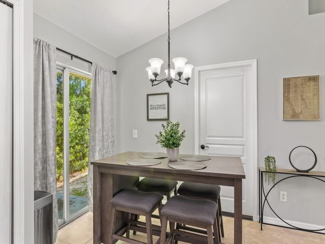 2440 89th Court, Vero Beach, FL 32966