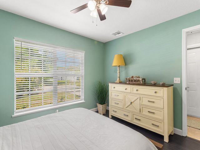 2440 89th Court, Vero Beach, FL 32966