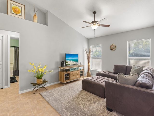 2440 89th Court, Vero Beach, FL 32966