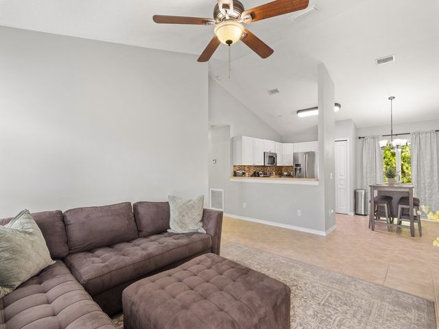 2440 89th Court, Vero Beach, FL 32966