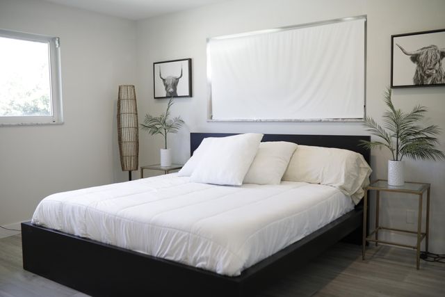 2730 NE 40th Court, Lighthouse Point, FL 33064