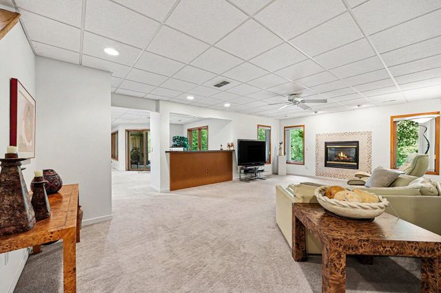 888 Ridge Road, Sylvan Twp, MI 48118