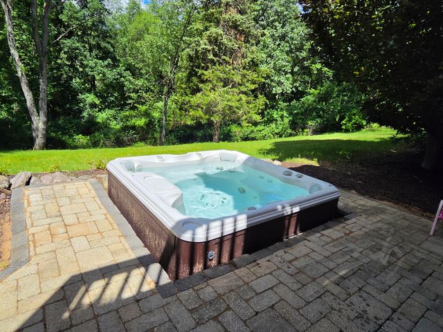 888 Ridge Road, Sylvan Twp, MI 48118