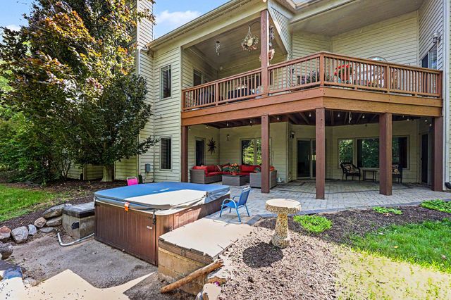 888 Ridge Road, Sylvan Twp, MI 48118