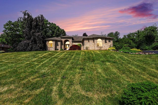 888 Ridge Road, Sylvan Twp, MI 48118