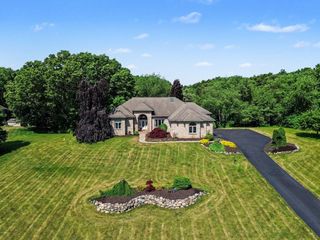 888 Ridge Road, Sylvan Twp, MI 48118