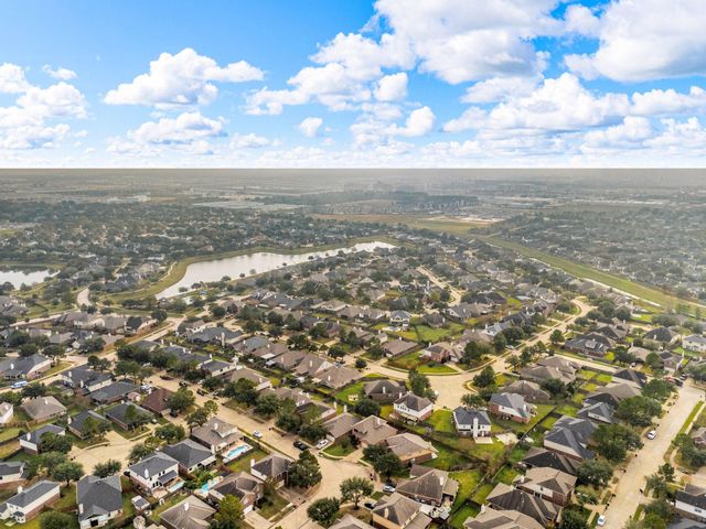 24647 Hampton Lakes Drive, Katy, TX 77493