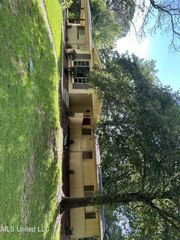 1436 Kimwood Drive, Jackson, MS 39211