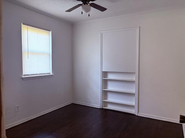 6413 S Lindsay Avenue, Oklahoma City, OK 73149