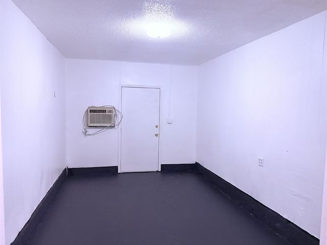 6413 S Lindsay Avenue, Oklahoma City, OK 73149