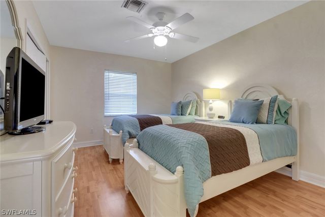 562 Goldcoast CT, Marco Island, FL 34145