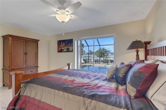 562 Goldcoast CT, Marco Island, FL 34145